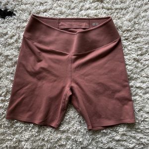 Uniqlo High Waist Airism Biker Shorts